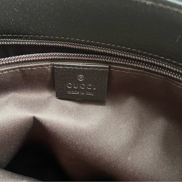 Gucci Cream and Brown Messenger Bag with Signature GG Pattern - Picture 5 of 13